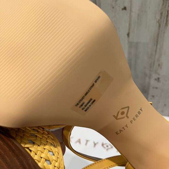 New! Katy Perry THE STEADY ANKLE STRAPP IN PINEAPPLE Platforms Retro 70s 11 - Picture 5 of 6